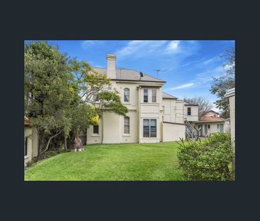 Charming Garden Apartment - Photo 4