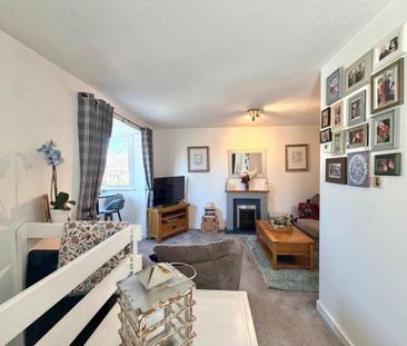 1 bedroom mews to rent - Photo 3