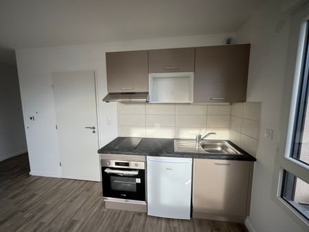 Location Appartement 1 pièce 28m² CLERMONT FERRAND 63000 - Photo 2