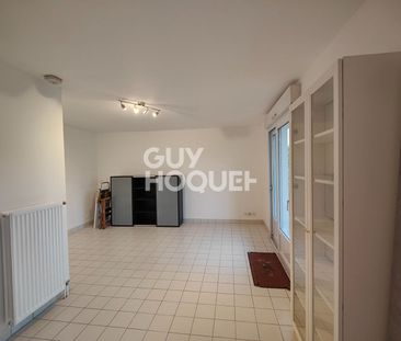 LOCATION d'un appartement F1 (28 m²) à VILLIERS SUR MARNE - Photo 1