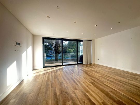 3 Bedroom Apartment - First Floor - Photo 1