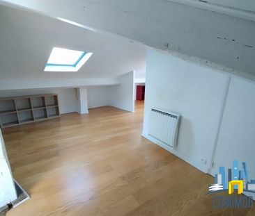 COURBEVOIE - 2 P MEUBLE SOUS COMBLES 36m² / 100m² au sol - Photo 4