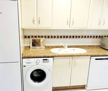 Middle Floor Apartment in Mijas Costa - Photo 6