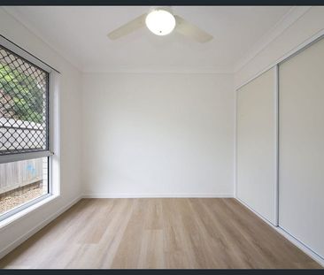 Spacious & Modern 3-Bedroom Unit in Prime Wynnum West Location - Photo 4