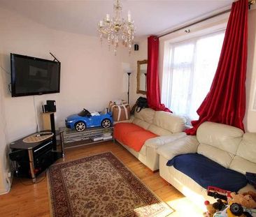 Abbots Road, Edgware, HA8 - Photo 5