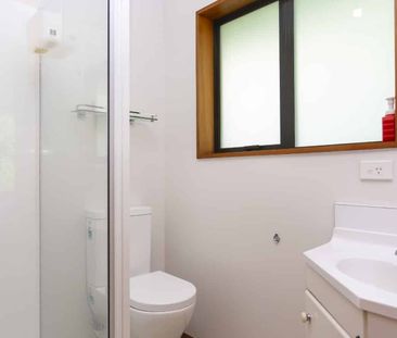 Opawa - Spacious 3 Bedroom Family Home! - Photo 4