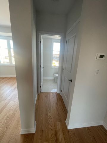 For Lease - 5993 Saigon Street, Mississauga, Ontario - Photo 2