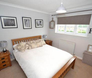 3 bedroom semi-detached house to rent - Photo 2