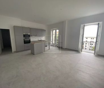 Location Appartement 3 pièces 68m² CANNES 06400 - Photo 3