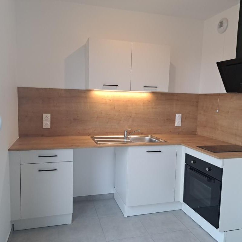 Location Appartement 1 pièce 27m² THONON LES BAINS 74200 - Photo 1