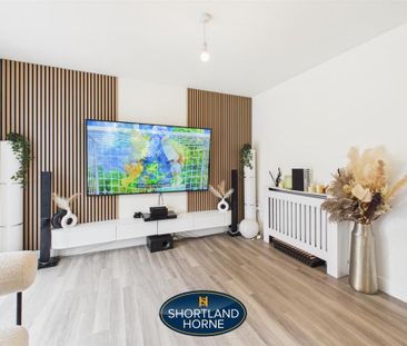 4 bedroom detached house to rent - Photo 3
