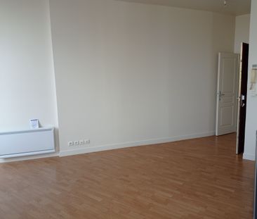 Location Appartement 1 pièce 26m² VICHY 03200 - Photo 1