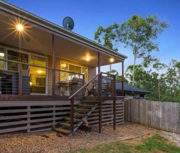 “Modern Family Home in Leafy Springfield Lakes” - Photo 4