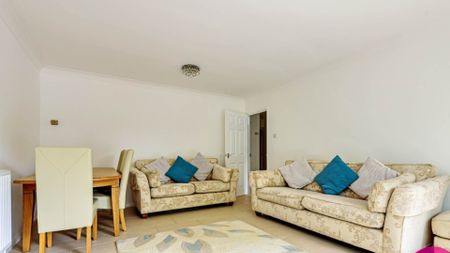 Price £2,000 pcm - Available Now - Part Furnished - Photo 3