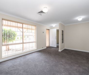 24 Goroka Grove, Ballajura - Photo 4