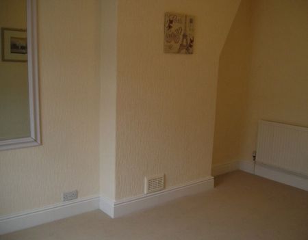 20, Hatrell Street,Newcastle-under-Lyme, ST5 1LX. - Photo 4