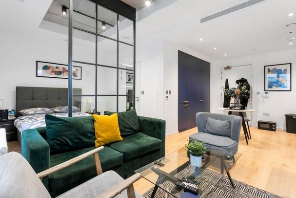 Studio to rent - Photo 1