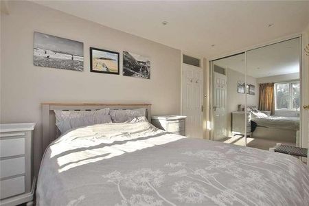 Brookwood, Woking, Surrey, GU24 - Photo 5