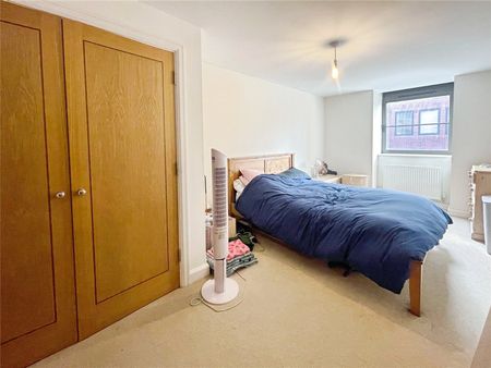 Darville House, Oxford Road East, Windsor, Berkshire, SL4 1EF - Photo 3