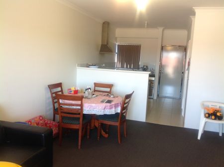 6/144 Canna Drive, Canning Vale, WA 6155 - Photo 4