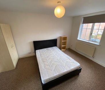 3 bedroom semi-detached house to rent - Photo 4