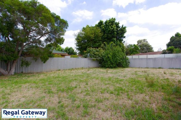 3 Duri Street, ARMADALE WA 6112 - Photo 1