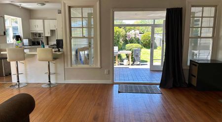 Student Accommodation Available - Photo 5