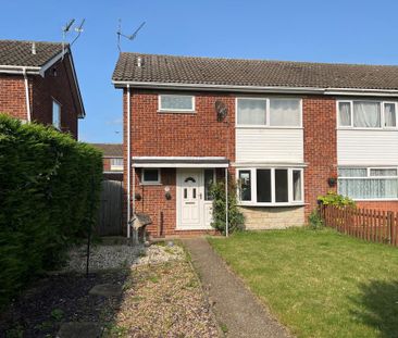 3 bedroom semi-detached house to rent - Photo 3