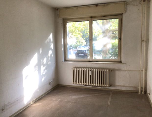 Renovierungsbedürftige Dreizimmerwohnung im EG in der Paul-Hertz-Siedlung - Foto 1