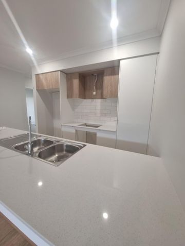 Convenient, Low-Maintenance Living in a Great Location! - Photo 5