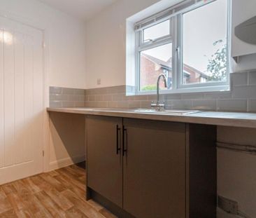 2 bedroom terraced house to rent - Photo 6