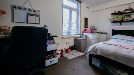 200 Tiverton Road - Photo 3