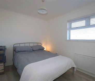 4 Ward Avenue, Warren Gardens, Lisburn, BT28 1EF - Photo 5