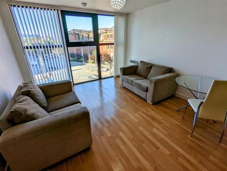 2 bedroom apartment to rent - Photo 3