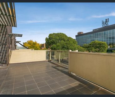 Location! Convenience! Box Hill High School Zone! - Photo 5