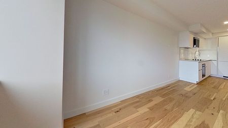 3460 Peel Street - Photo 5