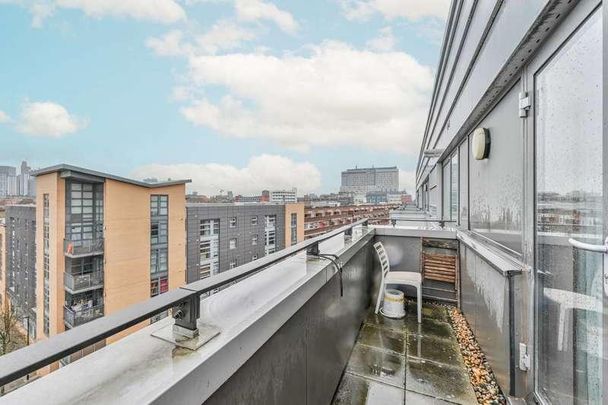 Spencer Way, Shadwell, E1 - Photo 1