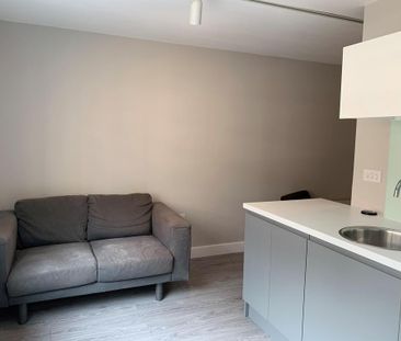 1 bedroom flat to rent - Photo 6