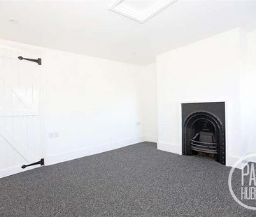 Beccles Road, Lowestoft, NR33 - Photo 5