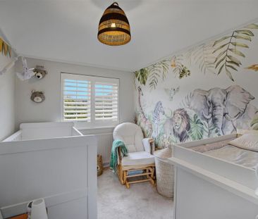 4 bedroom semi-detached house to rent - Photo 6