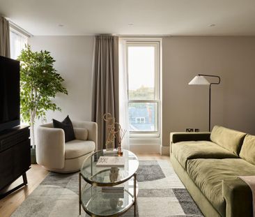 3 bedroom flat to rent - Photo 1