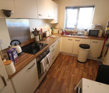2 bedroom semi-detached house to rent - Photo 1