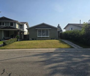 Four bedrooms - fully finished basement — 4 Bedrooms House - Photo 1