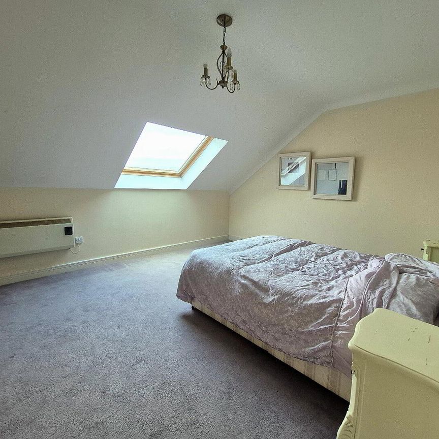 Apartment 82 Silver Quay, Northgate Street, County Westmeath, N37 RY98, Athlone - Photo 1