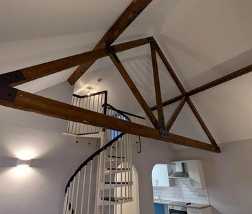 2 bedroom flat to rent - Photo 2