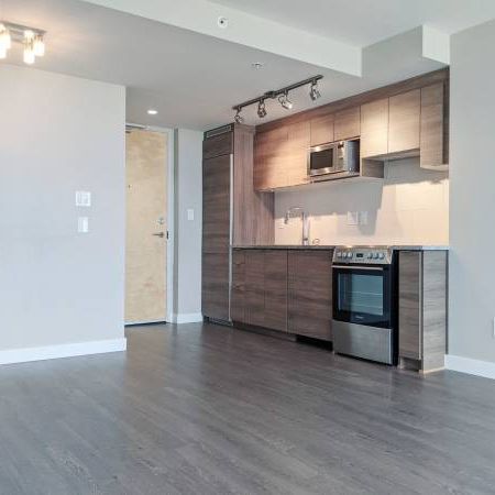 Upper One Bedroom Apartment w/ Parking at Marine Gateway Vancouver - Photo 4