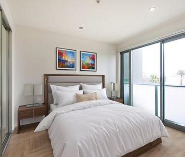 PRIME BAYSIDE LIVING IN THE HEART OF SANDRINGHAM - Photo 5