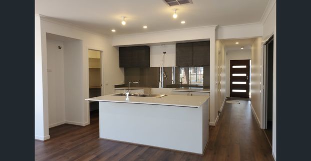 Brand Family Home. - Photo 1