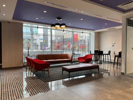 Fully Furnished, Condo Inspired Apartments Minutes to uOttawa - Photo 1