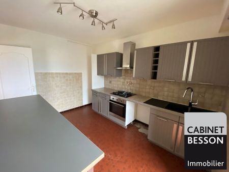 Location Appartement 3 pièces 70m² GRENOBLE 38100 - Photo 3